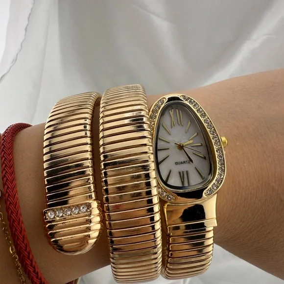 Serpent serpentine Gold Coil Wrap Bracelet Watch Vintage Snake-Inspired Design - Picture 4 of 8
